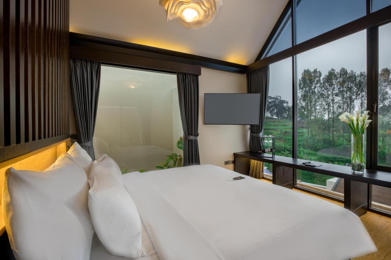 Sunsetfalls Gardens And Resort Magelang Eksteriør billede